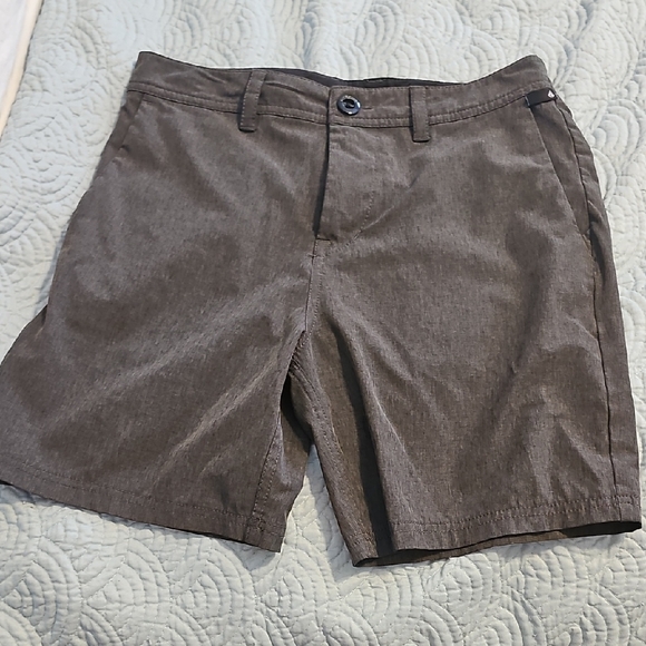 Boys Volcom Shorts - Picture 1 of 3